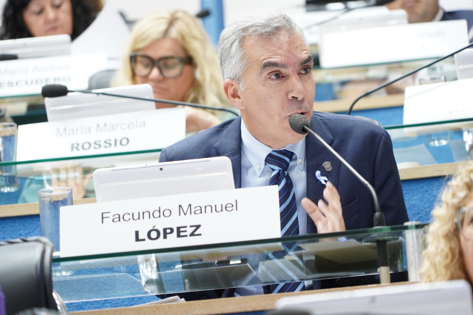 Con amplio debate, el oficialismo logró la autorización para el sobregiro del FUCO y la emisión de Letras