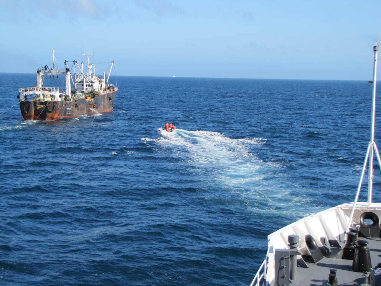 Piden tipificar como delito federal la pesca ilegal en el Mar Argentino
