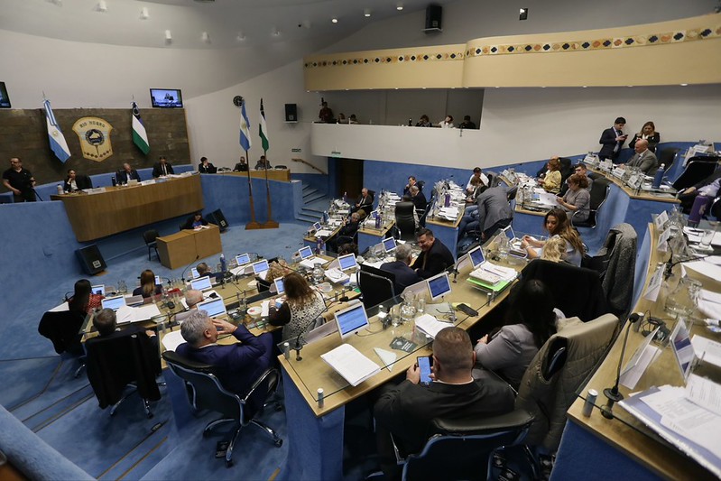 Sancionan ley para regularizar el cobro de tasas en Comisiones de Fomento